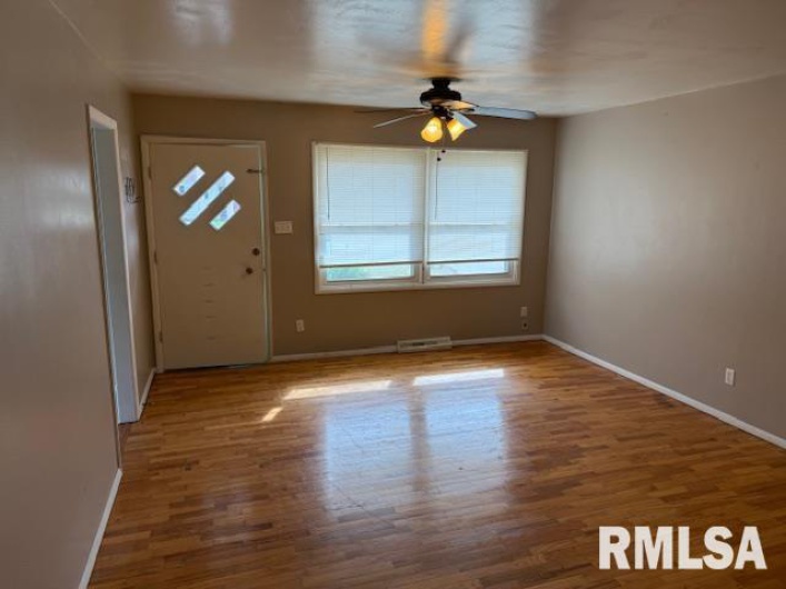 804 EMERALD Lane, Carbondale, Illinois 62901, 3 Bedrooms Bedrooms, 0 ,1 BathroomBathrooms,Residential,For Sale,EMERALD,0,RMAEB457622