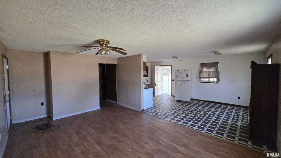 101 DIAMOND Street, Mound City, Illinois 62963, 5 Bedrooms Bedrooms, 0 ,1 BathroomBathrooms,Residential,For Sale,DIAMOND,0,RMAEB458298
