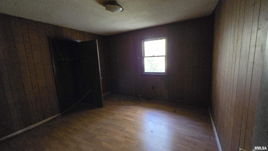 101 DIAMOND Street, Mound City, Illinois 62963, 5 Bedrooms Bedrooms, 0 ,1 BathroomBathrooms,Residential,For Sale,DIAMOND,0,RMAEB458298