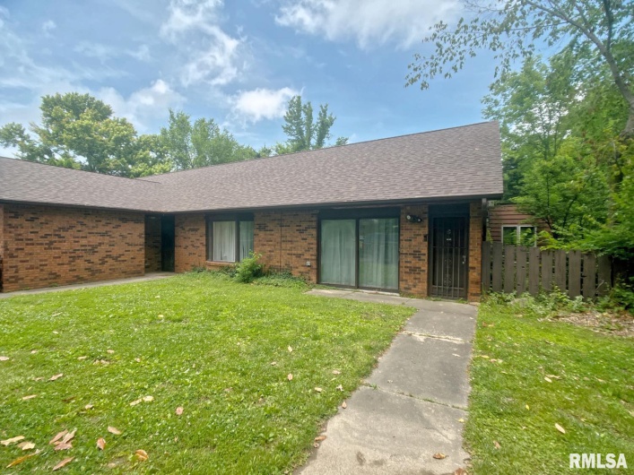 105 Violet Lane, Carbondale, Illinois 62901, 0 , 0 ,0,Residential Income,For Sale,Violet,0,RMAEB458301