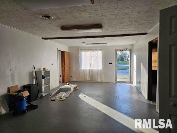 1607 LOCUST Street, Eldorado, Illinois 62930, 0 , 0 ,0,Commercial Sale,For Sale,LOCUST,0,RMAEB458302