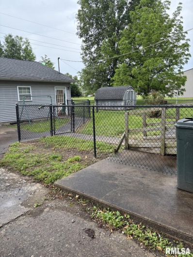1606 & 1608 Faust Street, Marion, Illinois 62959, 3 Bedrooms Bedrooms, 0 ,1 BathroomBathrooms,Residential,For Sale,Faust,0,RMAEB458306
