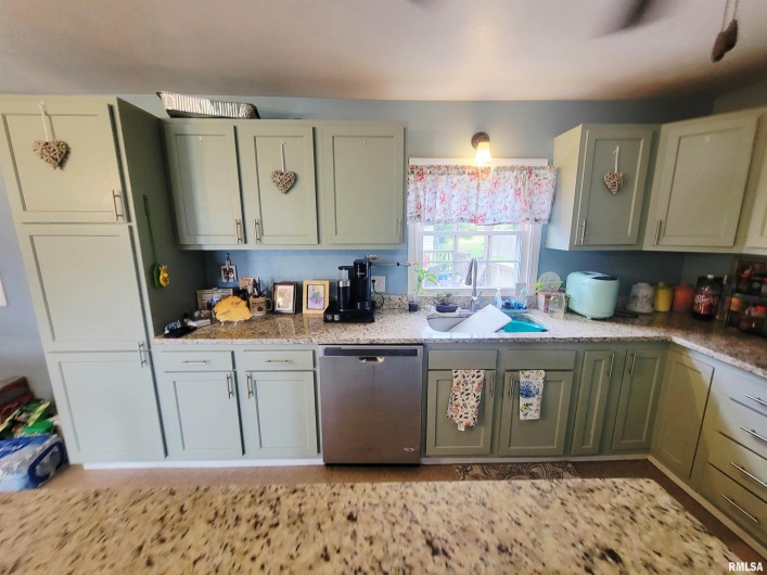 100 STABLE Drive, Carterville, Illinois 62918, 3 Bedrooms Bedrooms, 0 ,2 BathroomsBathrooms,Residential,For Sale,STABLE,0,RMAEB458308