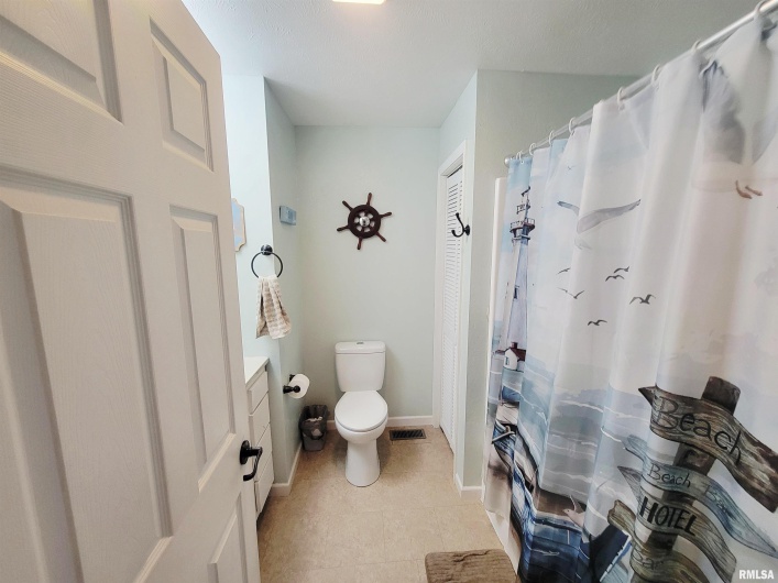 100 STABLE Drive, Carterville, Illinois 62918, 3 Bedrooms Bedrooms, 0 ,2 BathroomsBathrooms,Residential,For Sale,STABLE,0,RMAEB458308