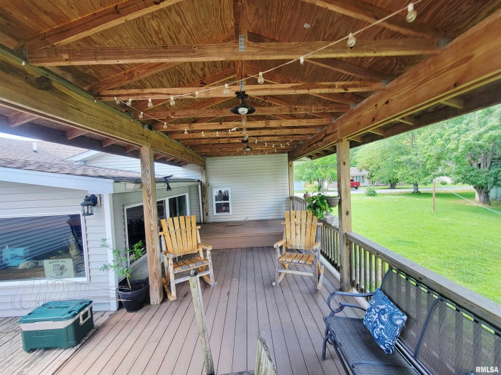 100 STABLE Drive, Carterville, Illinois 62918, 3 Bedrooms Bedrooms, 0 ,2 BathroomsBathrooms,Residential,For Sale,STABLE,0,RMAEB458308