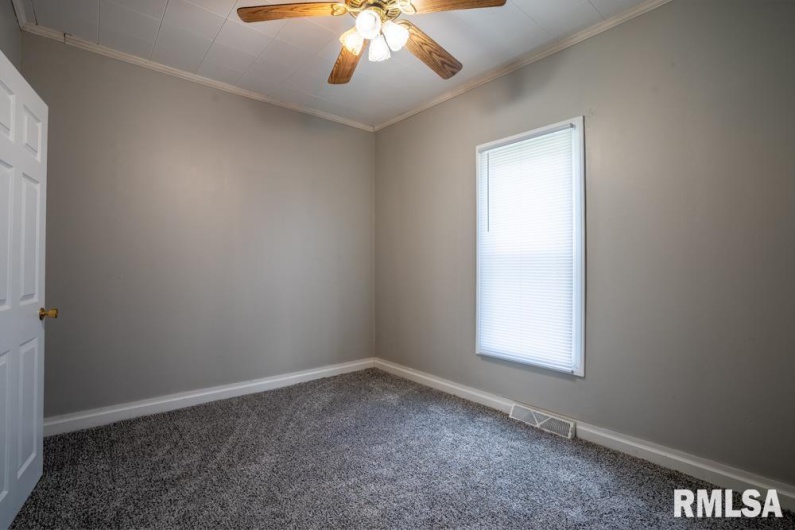 710 Bentley Street, Marion, Illinois 62959, 3 Bedrooms Bedrooms, 0 ,1 BathroomBathrooms,Residential,For Sale,Bentley,0,RMAQC4264109