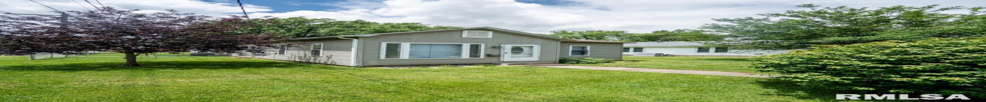 Residential For Sale 710 Bentley Street, Marion, Illinois 62959, 3 Bedrooms Bedrooms, ,1 BathroomBathrooms,Residential,For Sale,Bentley,RMAQC4264109