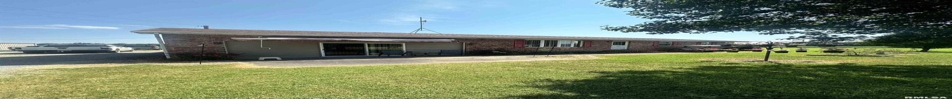 Residential For Sale 690 RAILROAD Street, Tamms, Illinois 62988, 3 Bedrooms Bedrooms, ,2 BathroomsBathrooms,Residential,For Sale,RAILROAD,RMAQC4264110