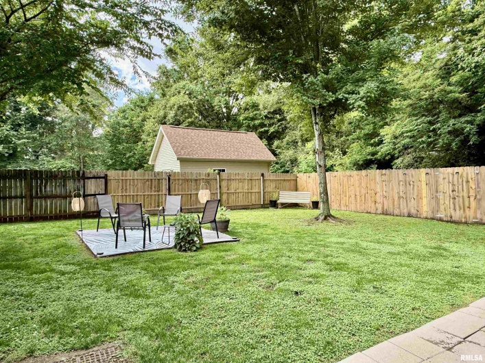 302 LINDSEY Avenue, Metropolis, Illinois 62960, 2 Bedrooms Bedrooms, 0 ,1 BathroomBathrooms,Residential,For Sale,LINDSEY,0,RMAEB458314