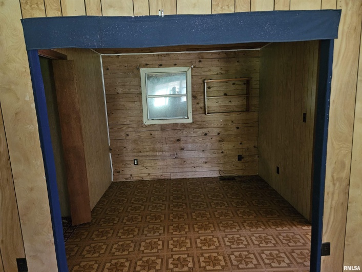 1233 HARRISON Road, Murphysboro, Illinois 62966, 2 Bedrooms Bedrooms, 0 ,2 BathroomsBathrooms,Residential,For Sale,HARRISON,0,RMAEB458315