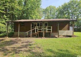 1233 HARRISON Road, Murphysboro, Illinois 62966, 2 Bedrooms Bedrooms, 0 ,2 BathroomsBathrooms,Residential,For Sale,HARRISON,0,RMAEB458315