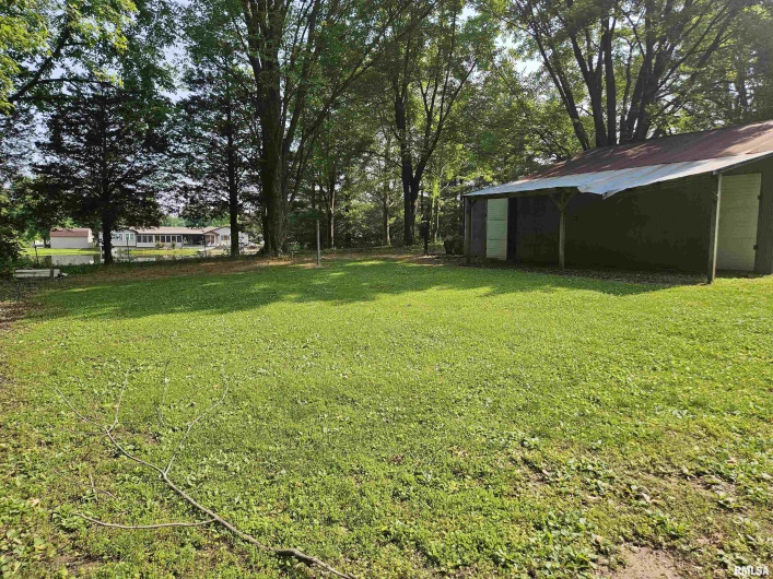 1233 HARRISON Road, Murphysboro, Illinois 62966, 2 Bedrooms Bedrooms, 0 ,2 BathroomsBathrooms,Residential,For Sale,HARRISON,0,RMAEB458315