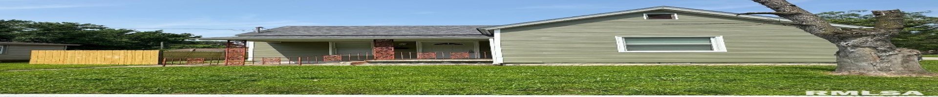 Residential For Sale 421 18TH Street, Herrin, Illinois 62948, 2 Bedrooms Bedrooms, ,1 BathroomBathrooms,Residential,For Sale,18TH,RMAEB457339