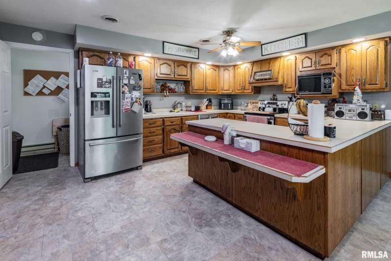 12535 Blackberry Hills Lane, Marion, Illinois 62959, 3 Bedrooms Bedrooms, 0 ,1 BathroomBathrooms,Residential,For Sale,Blackberry Hills,0,RMAQC4264146
