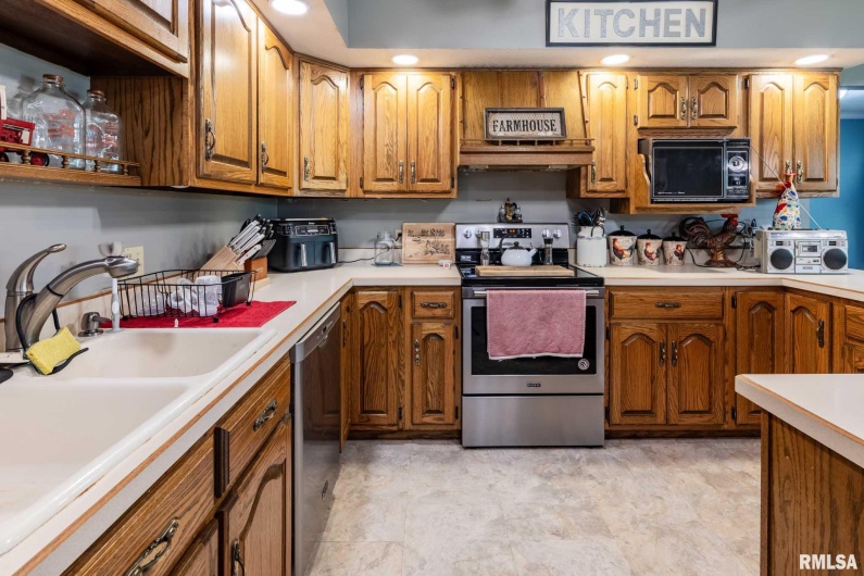 12535 Blackberry Hills Lane, Marion, Illinois 62959, 3 Bedrooms Bedrooms, 0 ,1 BathroomBathrooms,Residential,For Sale,Blackberry Hills,0,RMAQC4264146