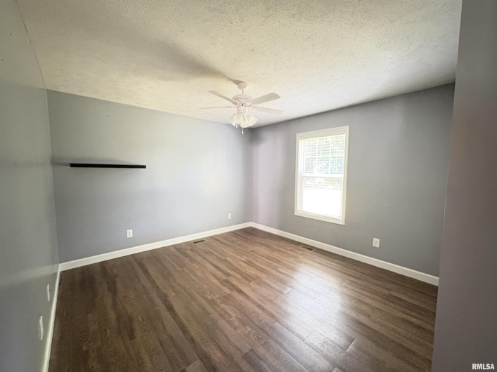 6005 CHANDLER Drive, Carterville, Illinois 62918, 4 Bedrooms Bedrooms, 0 ,2 BathroomsBathrooms,Residential,For Sale,CHANDLER,0,RMAEB458329