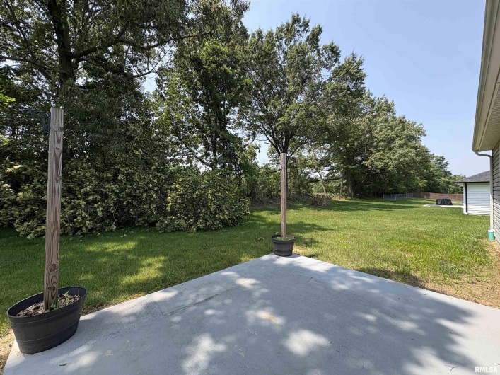 6005 CHANDLER Drive, Carterville, Illinois 62918, 4 Bedrooms Bedrooms, 0 ,2 BathroomsBathrooms,Residential,For Sale,CHANDLER,0,RMAEB458329