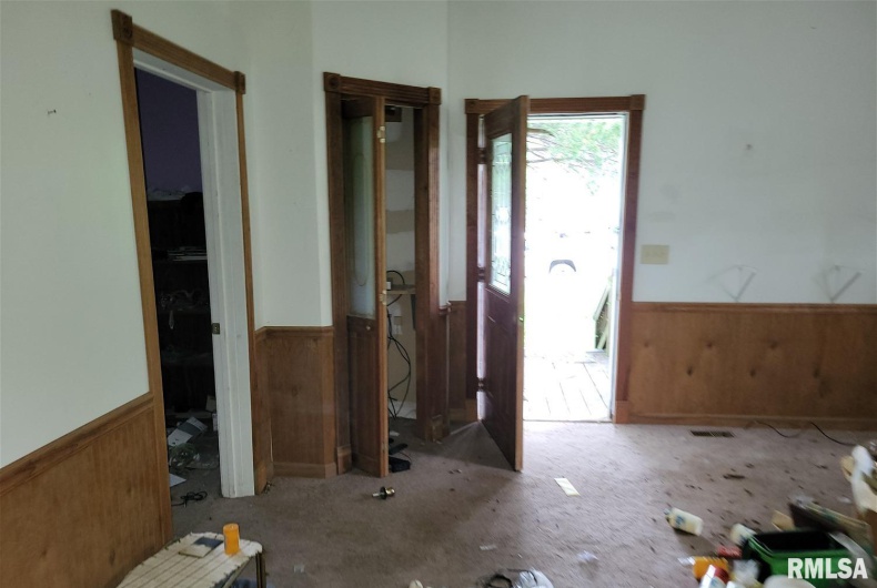 728 ILLINOIS Avenue, Carterville, Illinois 62918-2015, 2 Bedrooms Bedrooms, 0 ,1 BathroomBathrooms,Residential,For Sale,ILLINOIS,0,RMACA1037071