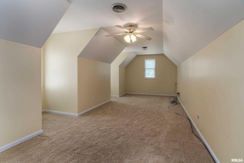 1803 DAWN Drive, Marion, Illinois 62959, 4 Bedrooms Bedrooms, 0 ,2 BathroomsBathrooms,Residential,For Sale,DAWN,0,RMAEB458330