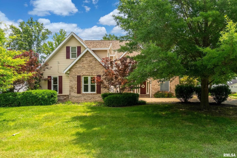 1803 DAWN Drive, Marion, Illinois 62959, 4 Bedrooms Bedrooms, 0 ,2 BathroomsBathrooms,Residential,For Sale,DAWN,0,RMAEB458330