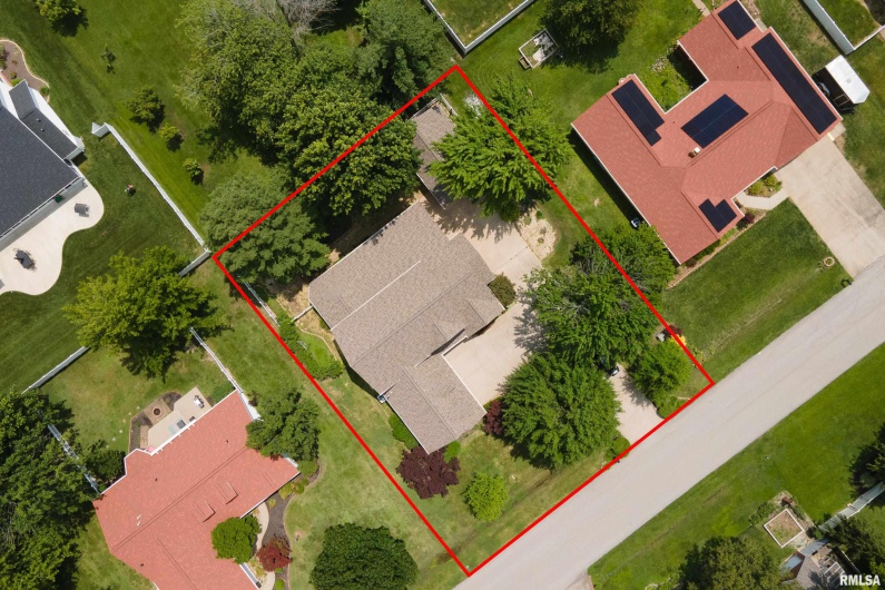 1803 DAWN Drive, Marion, Illinois 62959, 4 Bedrooms Bedrooms, 0 ,2 BathroomsBathrooms,Residential,For Sale,DAWN,0,RMAEB458330
