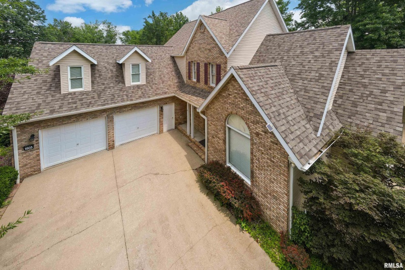 1803 DAWN Drive, Marion, Illinois 62959, 4 Bedrooms Bedrooms, 0 ,2 BathroomsBathrooms,Residential,For Sale,DAWN,0,RMAEB458330