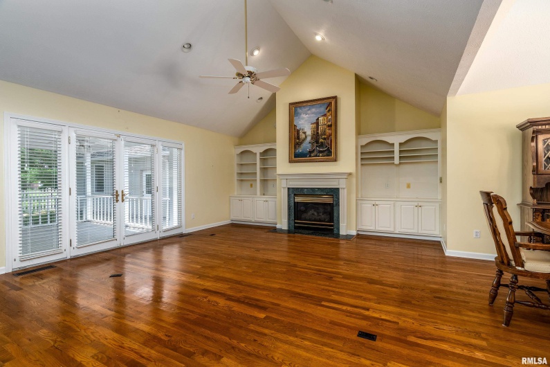 1803 DAWN Drive, Marion, Illinois 62959, 4 Bedrooms Bedrooms, 0 ,2 BathroomsBathrooms,Residential,For Sale,DAWN,0,RMAEB458330