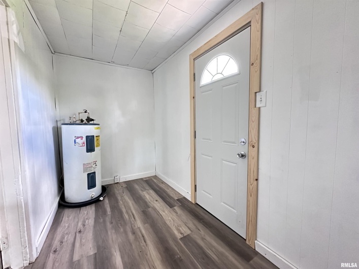 329 BROADWAY Avenue, Goreville, Illinois 62939, 2 Bedrooms Bedrooms, 0 ,1 BathroomBathrooms,Residential,For Sale,BROADWAY,0,RMAEB458316