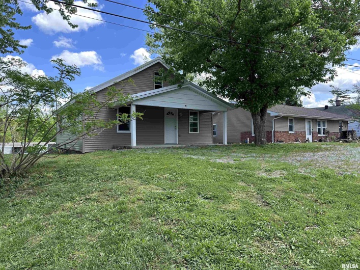 329 BROADWAY Avenue, Goreville, Illinois 62939, 2 Bedrooms Bedrooms, 0 ,1 BathroomBathrooms,Residential,For Sale,BROADWAY,0,RMAEB458316