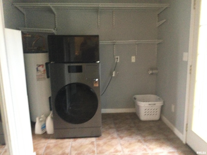 109 EVERGREEN Drive, Anna, Illinois 62906, 3 Bedrooms Bedrooms, 0 ,3 BathroomsBathrooms,Residential,For Sale,EVERGREEN,0,RMAQC4261960