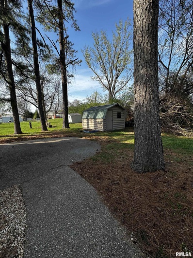 109 EVERGREEN Drive, Anna, Illinois 62906, 3 Bedrooms Bedrooms, 0 ,3 BathroomsBathrooms,Residential,For Sale,EVERGREEN,0,RMAQC4261960