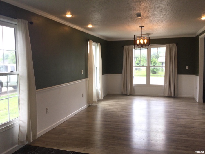109 EVERGREEN Drive, Anna, Illinois 62906, 3 Bedrooms Bedrooms, 0 ,3 BathroomsBathrooms,Residential,For Sale,EVERGREEN,0,RMAQC4261960