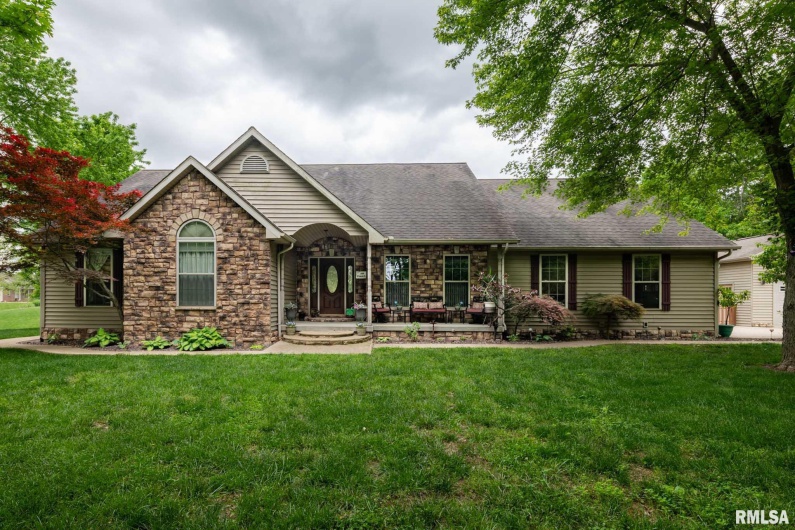 1300 Brewster Road, Herrin, Illinois 62948, 5 Bedrooms Bedrooms, 0 ,3 BathroomsBathrooms,Residential,For Sale,Brewster,0,RMAQC4264185