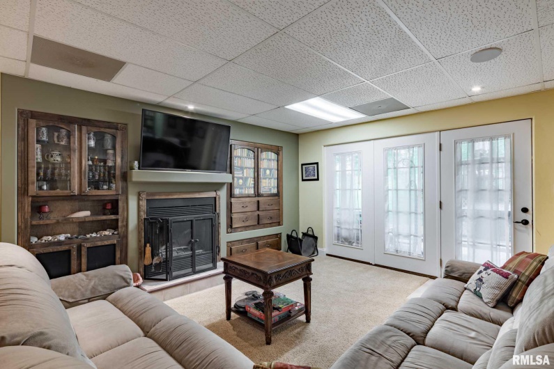 1300 Brewster Road, Herrin, Illinois 62948, 5 Bedrooms Bedrooms, 0 ,3 BathroomsBathrooms,Residential,For Sale,Brewster,0,RMAQC4264185