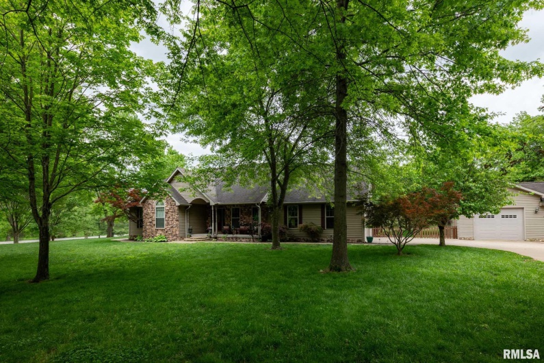 1300 Brewster Road, Herrin, Illinois 62948, 5 Bedrooms Bedrooms, 0 ,3 BathroomsBathrooms,Residential,For Sale,Brewster,0,RMAQC4264185