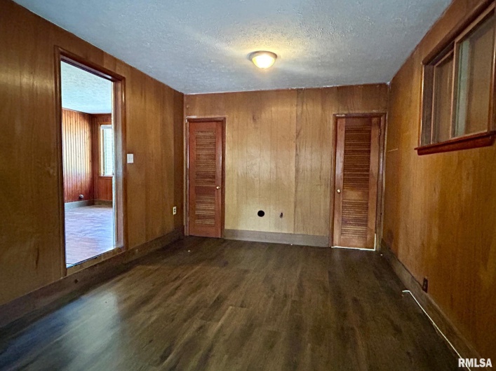1217 Freeman Street, Carbondale, Illinois 62901, 4 Bedrooms Bedrooms, 0 ,1 BathroomBathrooms,Residential,For Sale,Freeman,0,RMAEB458341