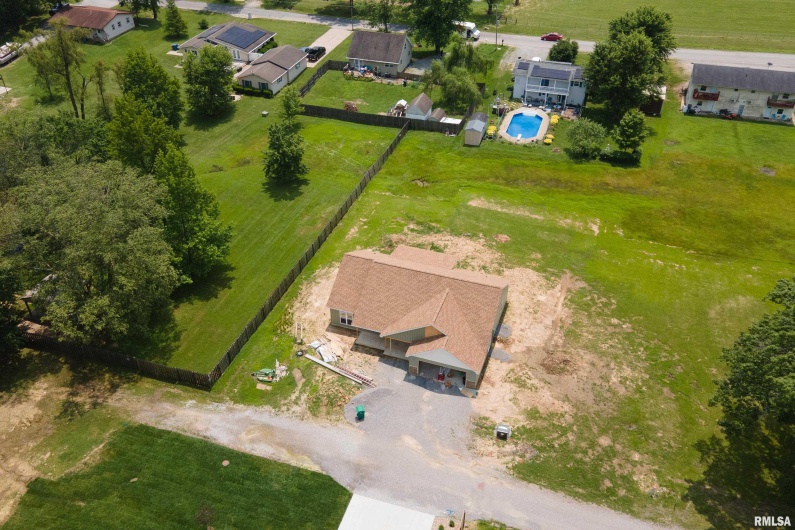 109 Brase Street, Marion, Illinois 62959, 3 Bedrooms Bedrooms, 0 ,2 BathroomsBathrooms,Residential,For Sale,Brase,0,RMAQC4264189