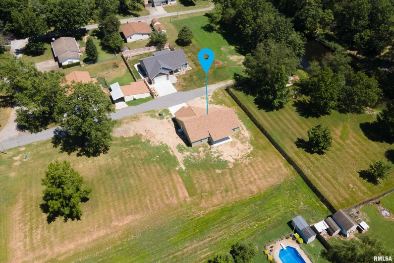 109 Brase Street, Marion, Illinois 62959, 3 Bedrooms Bedrooms, 0 ,2 BathroomsBathrooms,Residential,For Sale,Brase,0,RMAQC4264189