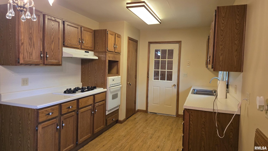 400 Old Broughton Road, Eldorado, Illinois 62930-3539, 3 Bedrooms Bedrooms, 0 ,1 BathroomBathrooms,Residential,For Sale,Old Broughton,0,RMAEB458344
