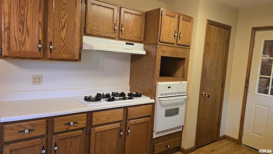 400 Old Broughton Road, Eldorado, Illinois 62930-3539, 3 Bedrooms Bedrooms, 0 ,1 BathroomBathrooms,Residential,For Sale,Old Broughton,0,RMAEB458344