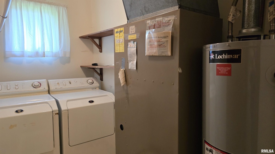 400 Old Broughton Road, Eldorado, Illinois 62930-3539, 3 Bedrooms Bedrooms, 0 ,1 BathroomBathrooms,Residential,For Sale,Old Broughton,0,RMAEB458344