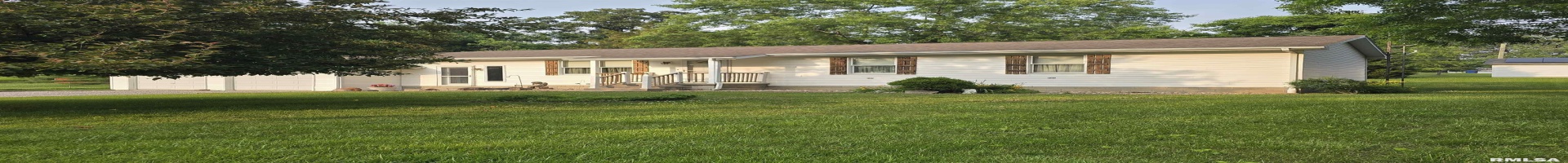 Residential For Sale 400 Old Broughton Road, Eldorado, Illinois 62930-3539, 3 Bedrooms Bedrooms, ,1 BathroomBathrooms,Residential,For Sale,Old Broughton,RMAEB458344