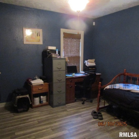632 PERSHING Street, Energy, Illinois 62933, 4 Bedrooms Bedrooms, 0 ,2 BathroomsBathrooms,Residential,For Sale,PERSHING,0,RMAEB458348