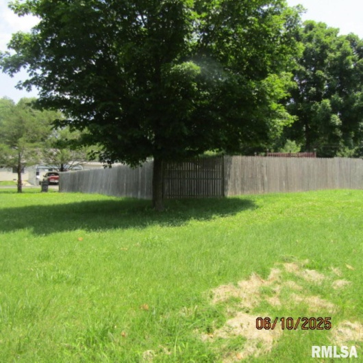 632 PERSHING Street, Energy, Illinois 62933, 4 Bedrooms Bedrooms, 0 ,2 BathroomsBathrooms,Residential,For Sale,PERSHING,0,RMAEB458348