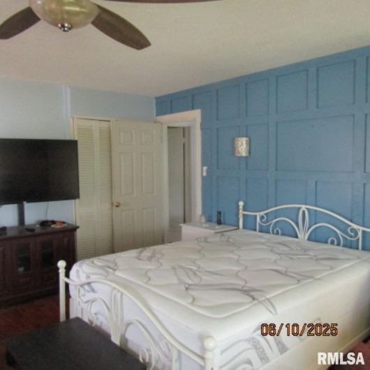 632 PERSHING Street, Energy, Illinois 62933, 4 Bedrooms Bedrooms, 0 ,2 BathroomsBathrooms,Residential,For Sale,PERSHING,0,RMAEB458348