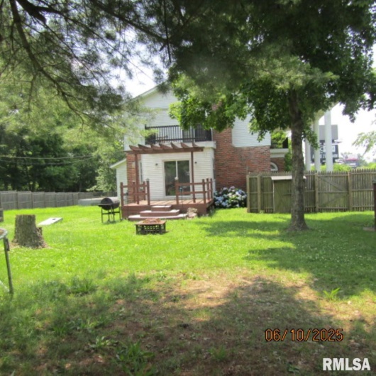 632 PERSHING Street, Energy, Illinois 62933, 4 Bedrooms Bedrooms, 0 ,2 BathroomsBathrooms,Residential,For Sale,PERSHING,0,RMAEB458348