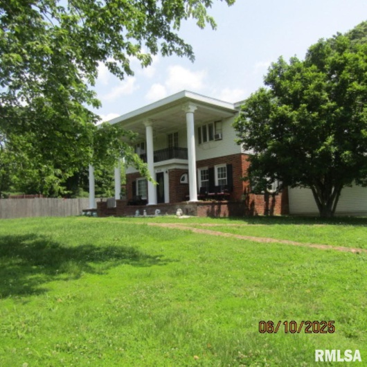 632 PERSHING Street, Energy, Illinois 62933, 4 Bedrooms Bedrooms, 0 ,2 BathroomsBathrooms,Residential,For Sale,PERSHING,0,RMAEB458348