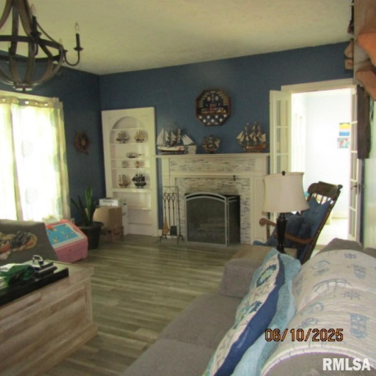 632 PERSHING Street, Energy, Illinois 62933, 4 Bedrooms Bedrooms, 0 ,2 BathroomsBathrooms,Residential,For Sale,PERSHING,0,RMAEB458348