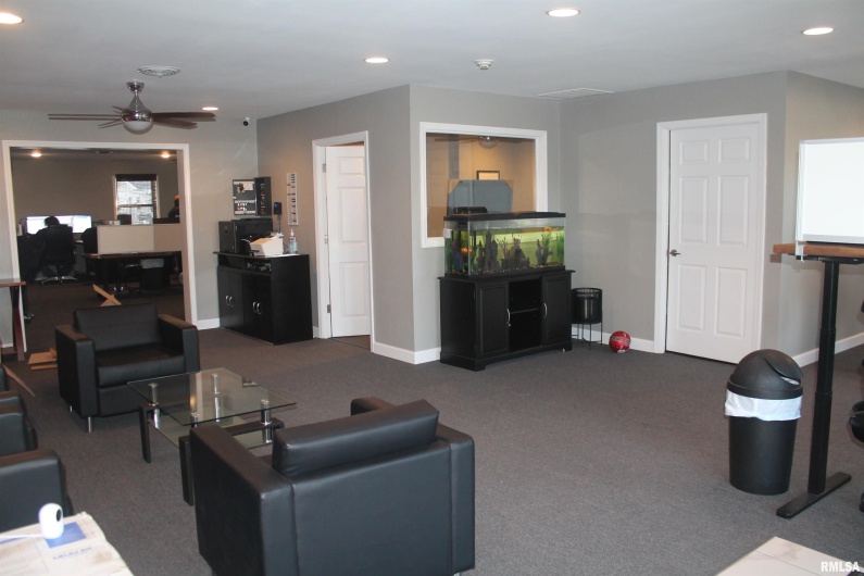 608 EASTGATE Drive, Carbondale, Illinois 62901, 0 , 0 ,0,Commercial Sale,For Sale,EASTGATE,0,RMAEB458357