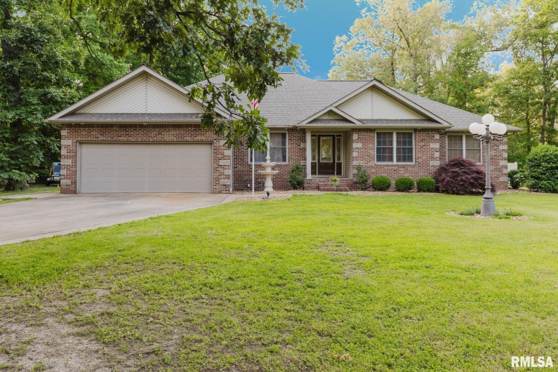 407 MARGARET Drive, Herrin, Illinois 62948, 4 Bedrooms Bedrooms, 0 ,2 BathroomsBathrooms,Residential,For Sale,MARGARET,0,RMAEB458362